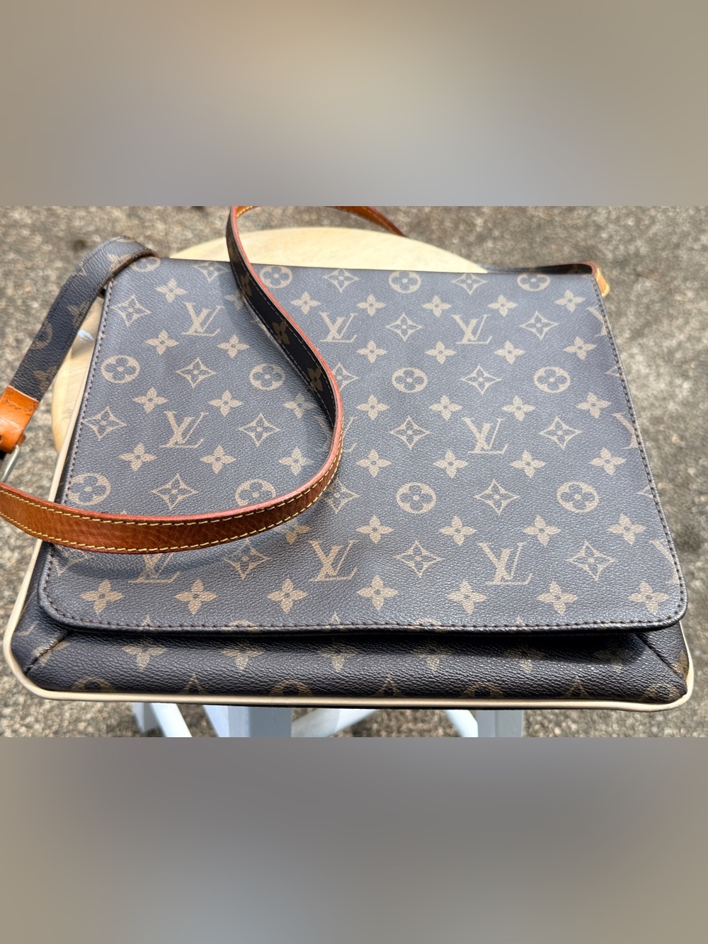 Louis Vuitton Brown Monogram Canvas Shoulder Bag - Picture 2 of 5